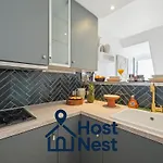 Charming Eiffel Tower View Nest In Paris 8Th