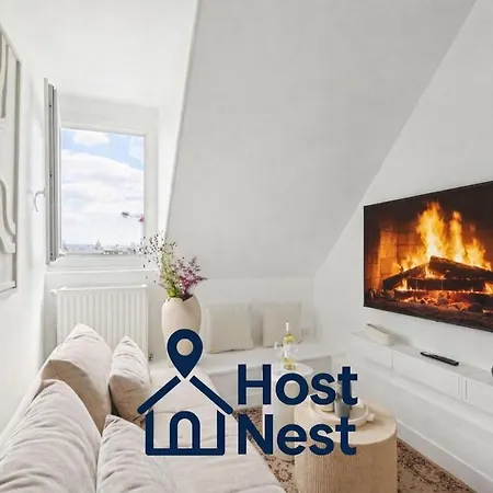 Charming Eiffel Tower View Nest In 8th