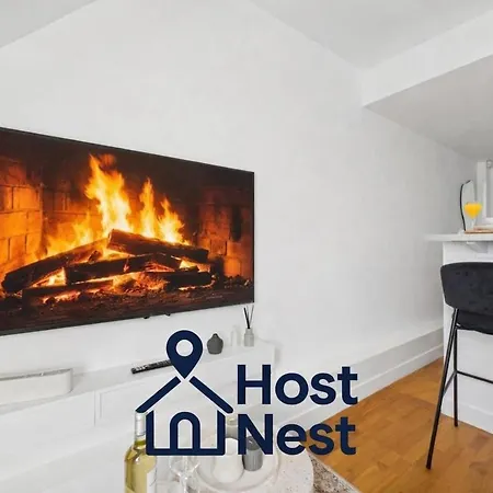 Apartment Charming Eiffel Tower View Nest In 8th Paris