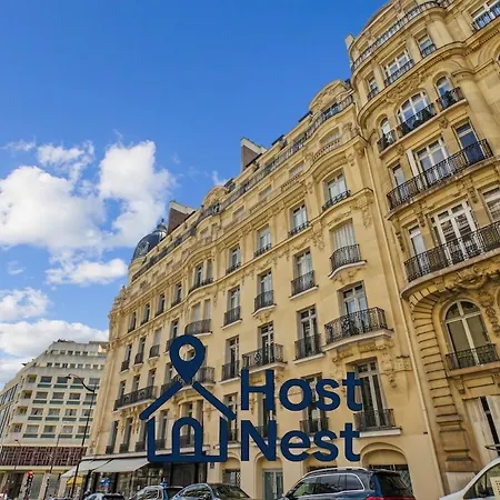 Appartamento Charming Eiffel Tower View Nest In 8th Parigi